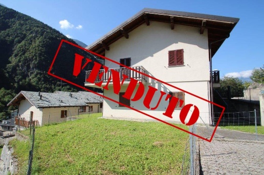 appartamento in vendita a Piuro in zona Santa Croce