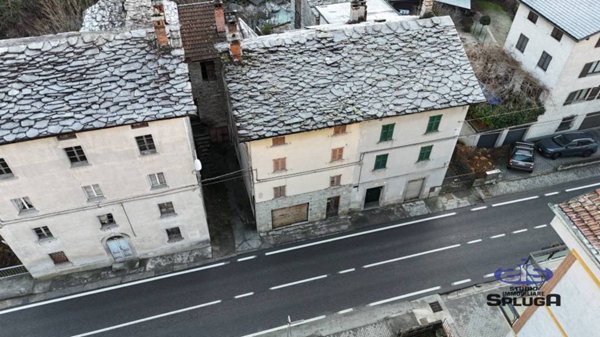casa indipendente in vendita a Piuro in zona Borgonuovo