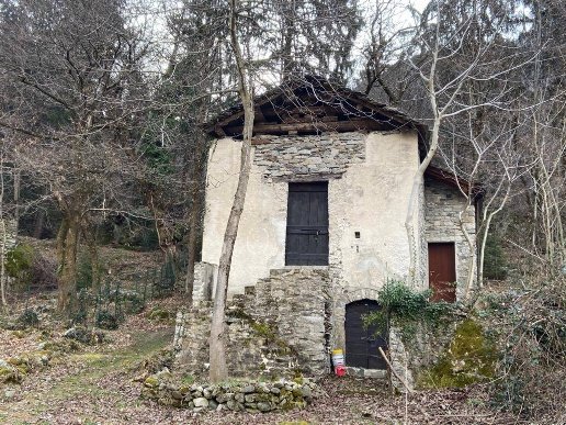 appartamento in vendita a Piuro in zona Borgonuovo