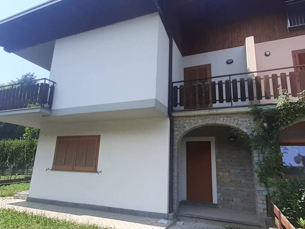 casa indipendente in vendita a Poggiridenti