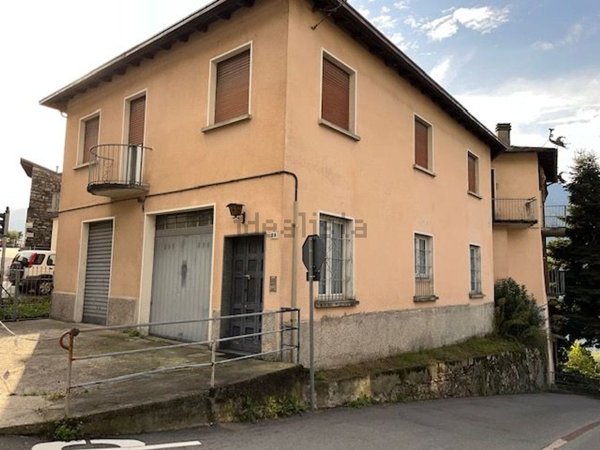 casa indipendente in vendita a Poggiridenti