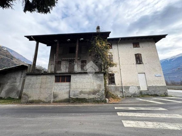 casa semindipendente in vendita a Poggiridenti