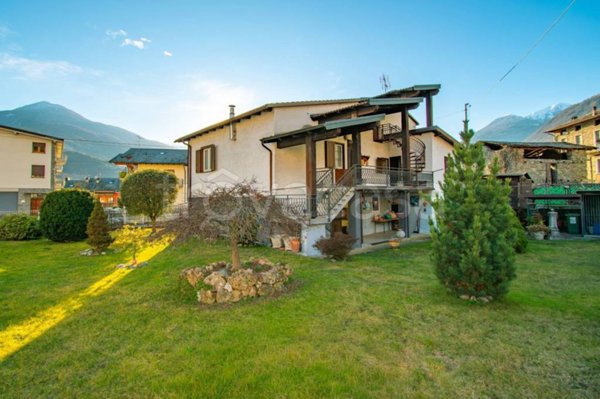 casa indipendente in vendita a Poggiridenti