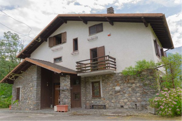 casa indipendente in vendita a Poggiridenti