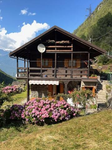 casa indipendente in vendita a Ponte in Valtellina