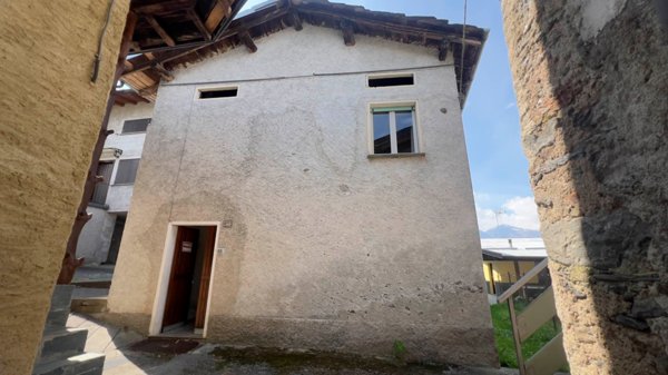 casa indipendente in vendita a Ponte in Valtellina in zona Albareda