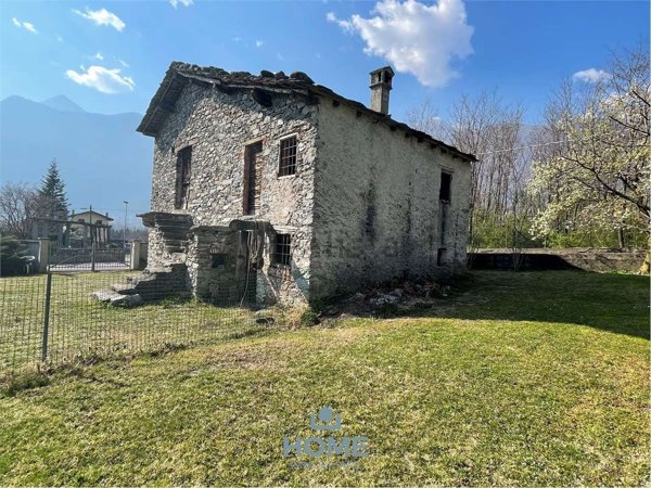 pentavano in vendita a Prata Camportaccio