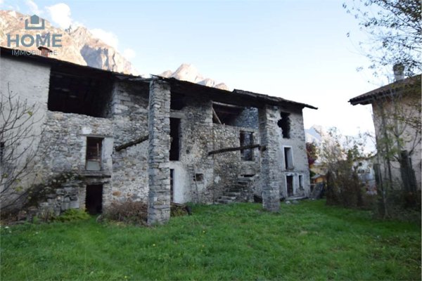 quadrivano in vendita a Prata Camportaccio