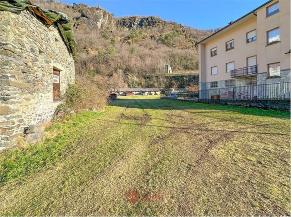 casa indipendente in vendita a Prata Camportaccio