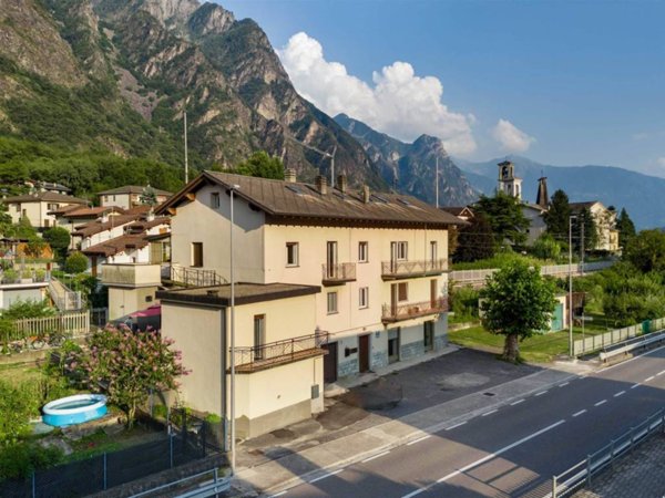 appartamento in vendita a Prata Camportaccio