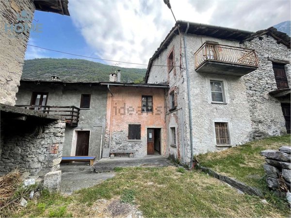 appartamento in vendita a Prata Camportaccio
