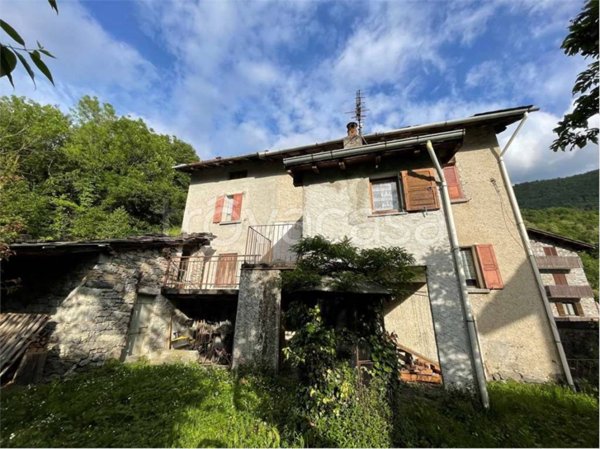 casa indipendente in vendita a Prata Camportaccio