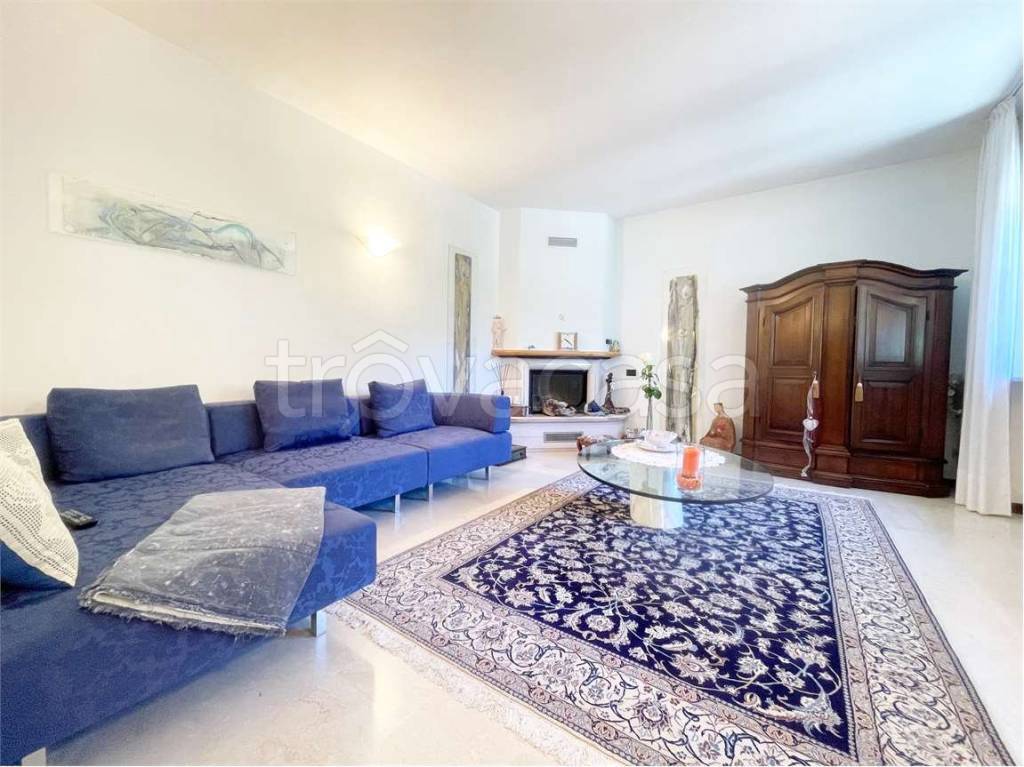 casa indipendente in vendita a Prata Camportaccio