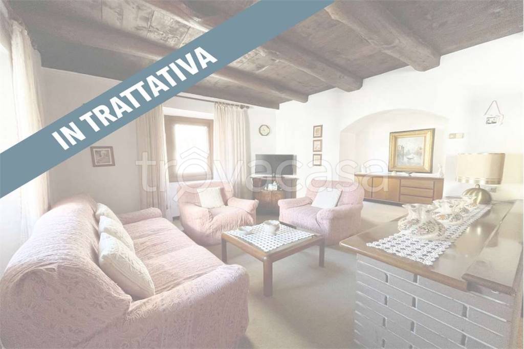 casa indipendente in vendita a Prata Camportaccio