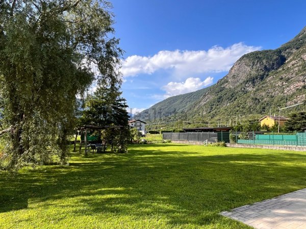 casa indipendente in vendita a Prata Camportaccio