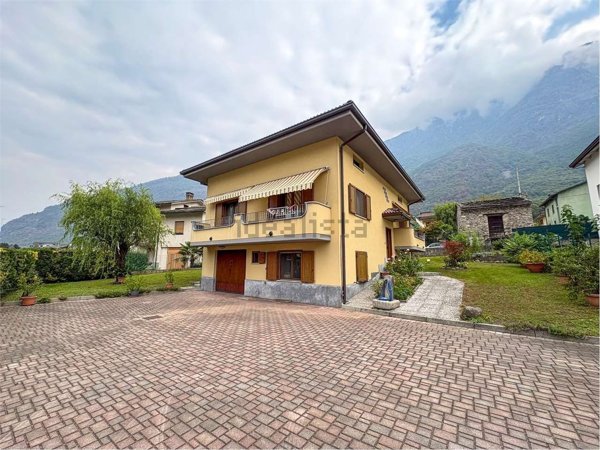 casa indipendente in vendita a Prata Camportaccio