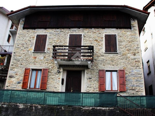 appartamento in vendita a Rasura