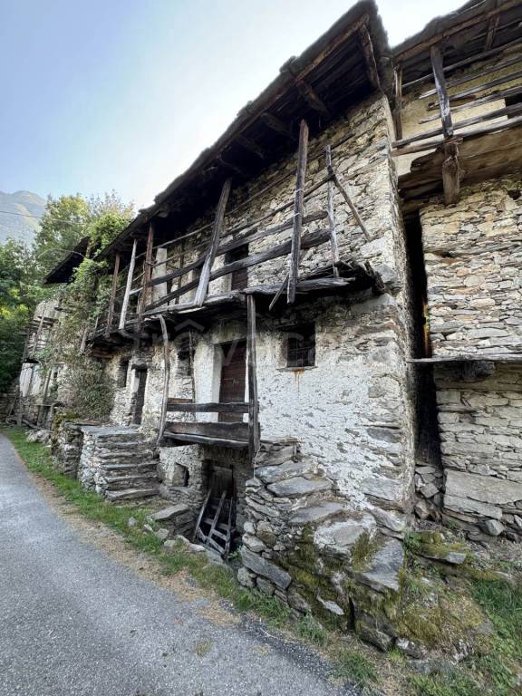 casa indipendente in vendita a Samolaco