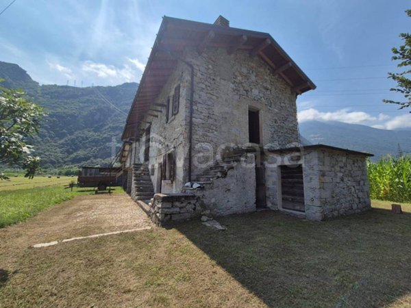 appartamento in vendita a Samolaco