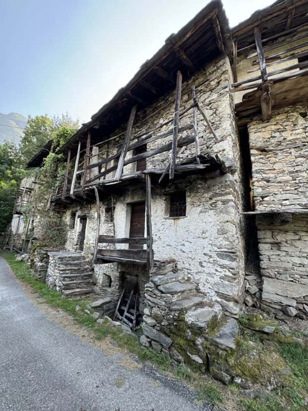 casa indipendente in vendita a Samolaco