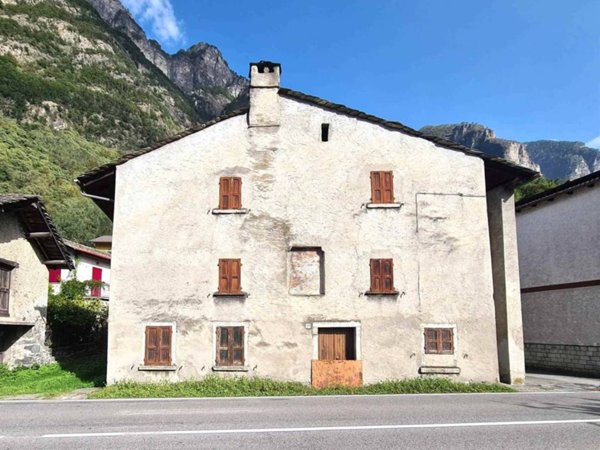 casa indipendente in vendita a Samolaco
