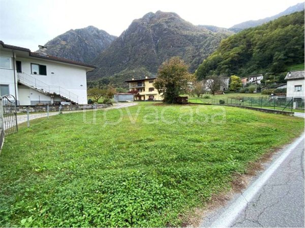 terreno edificabile in vendita a Samolaco