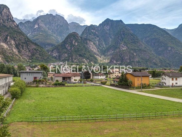 villetta a schiera in vendita a Samolaco