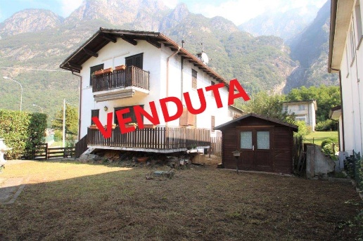 casa indipendente in vendita a Samolaco