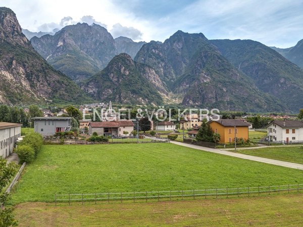 terreno edificabile in vendita a Samolaco