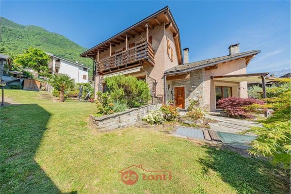 casa indipendente in vendita a Samolaco