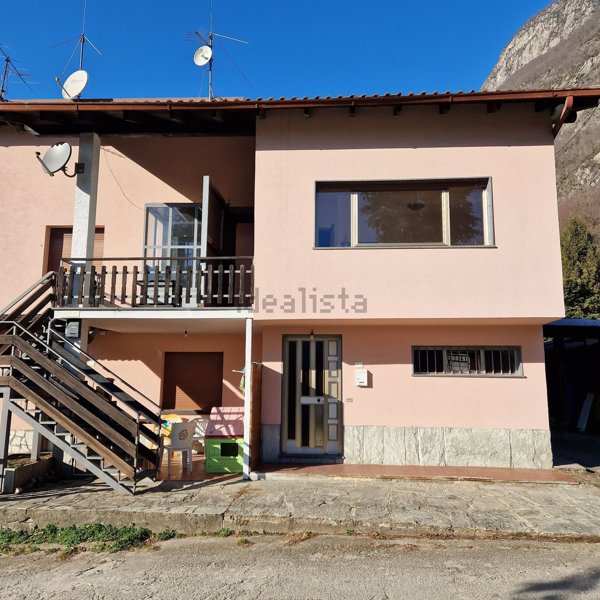 appartamento in vendita a Samolaco