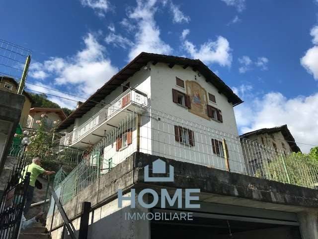 casa indipendente in vendita a San Giacomo Filippo