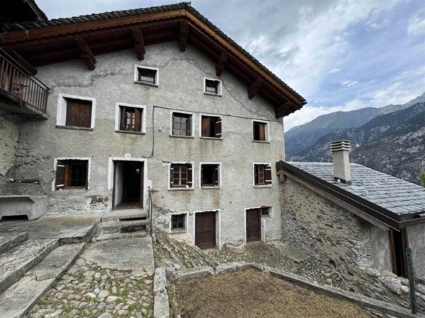 casa indipendente in vendita a San Giacomo Filippo in zona Olmo