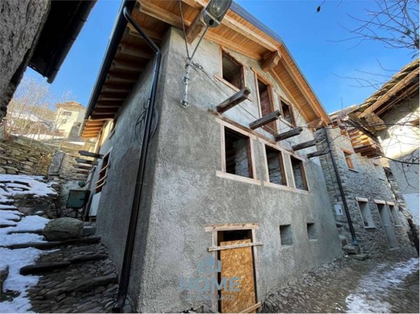 casa indipendente in vendita a San Giacomo Filippo in zona Olmo