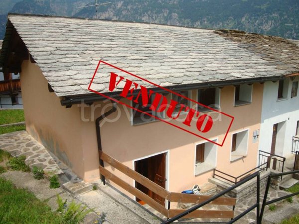 casa indipendente in vendita a San Giacomo Filippo in zona Olmo