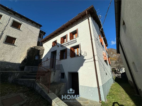 casa indipendente in vendita a San Giacomo Filippo in zona Olmo