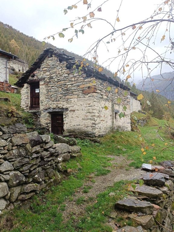 casa indipendente in vendita a San Giacomo Filippo