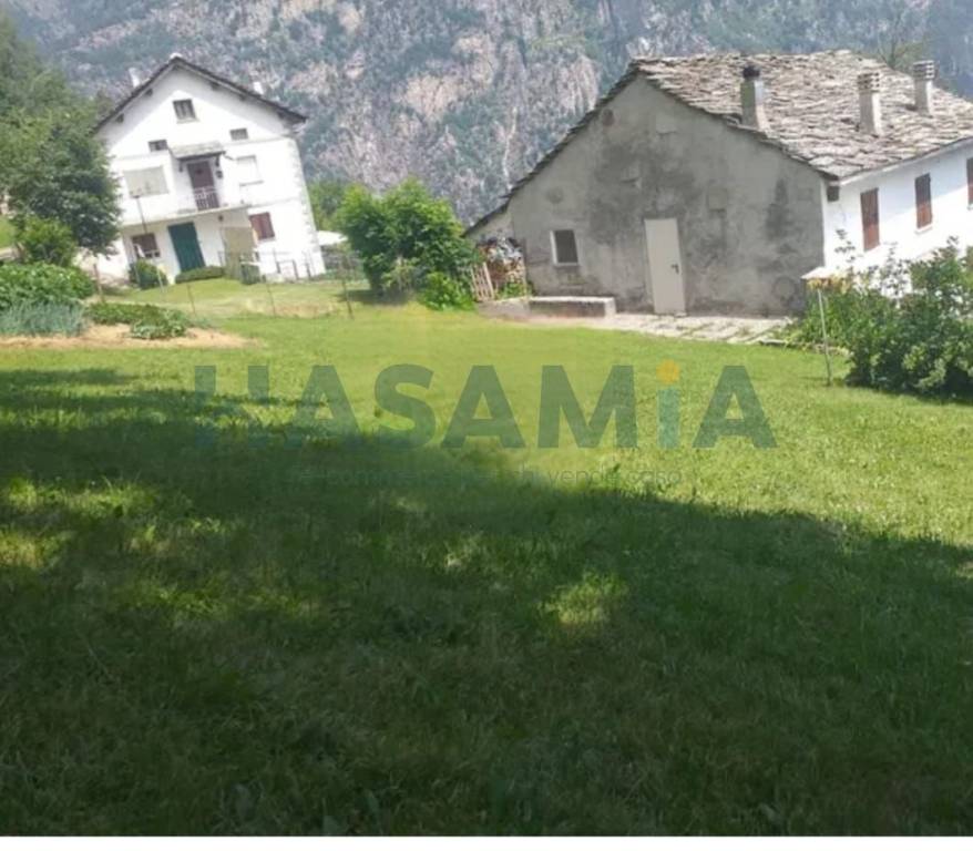 quadrivano in vendita a San Giacomo Filippo