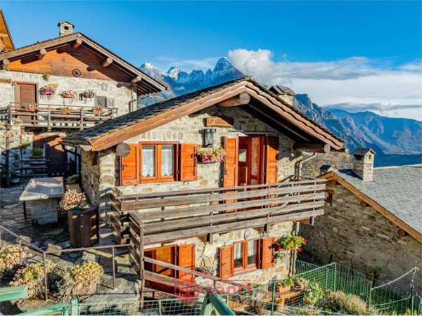 casa indipendente in vendita a San Giacomo Filippo