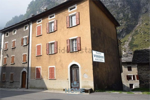 casa indipendente in vendita a San Giacomo Filippo in zona Vho