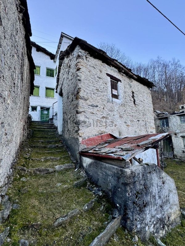 quadrivano in vendita a San Giacomo Filippo in zona Olmo