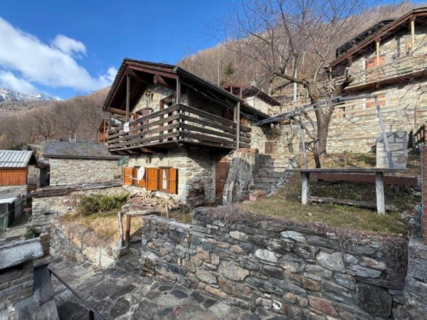 casa indipendente in vendita a San Giacomo Filippo