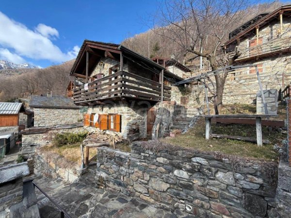 casa indipendente in vendita a San Giacomo Filippo