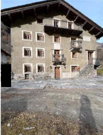 negozio in vendita a San Giacomo Filippo in zona Vho