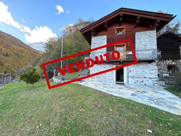 casa indipendente in vendita a San Giacomo Filippo in zona Olmo