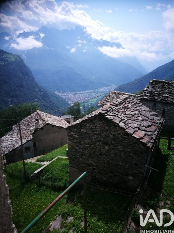 casa indipendente in vendita a San Giacomo Filippo in zona Olmo