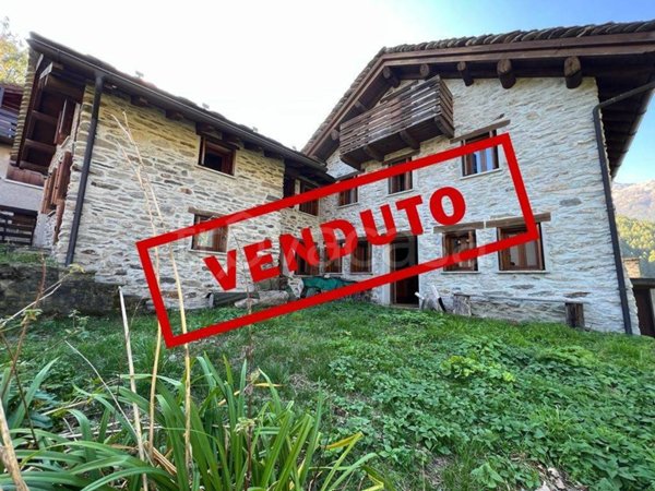casa indipendente in vendita a San Giacomo Filippo in zona Olmo