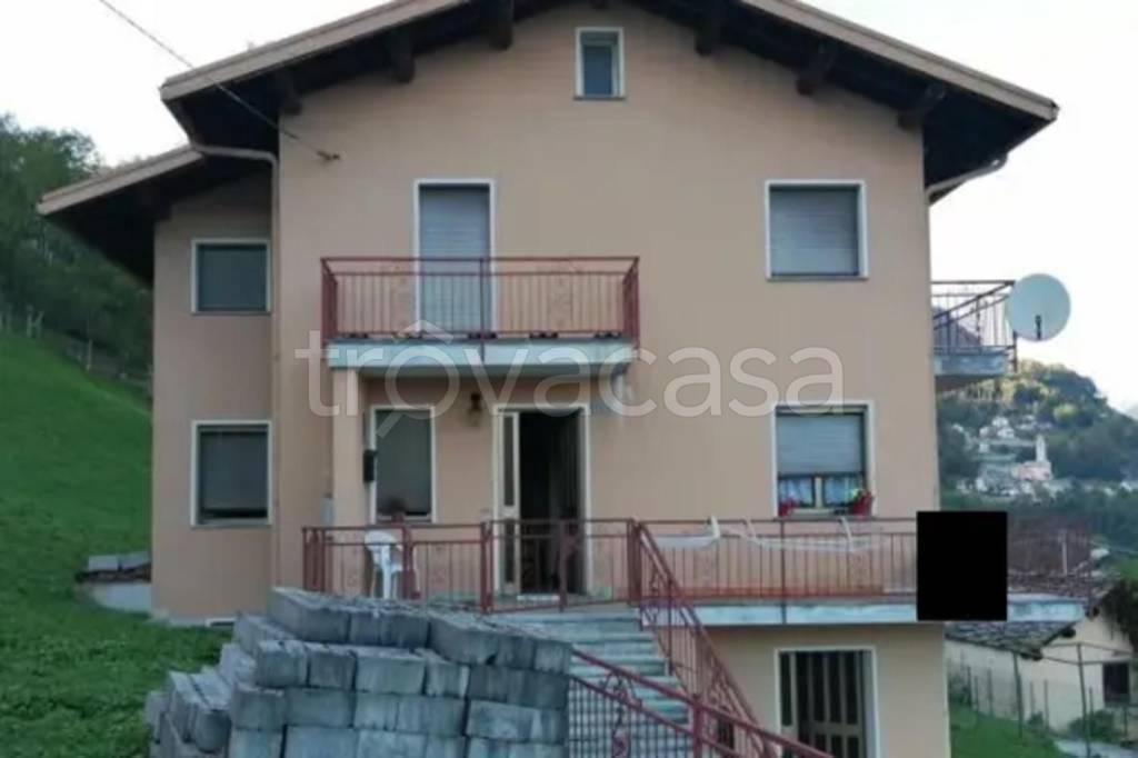 appartamento in vendita a San Giacomo Filippo in zona Olmo