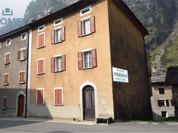 casa indipendente in vendita a San Giacomo Filippo in zona Vho