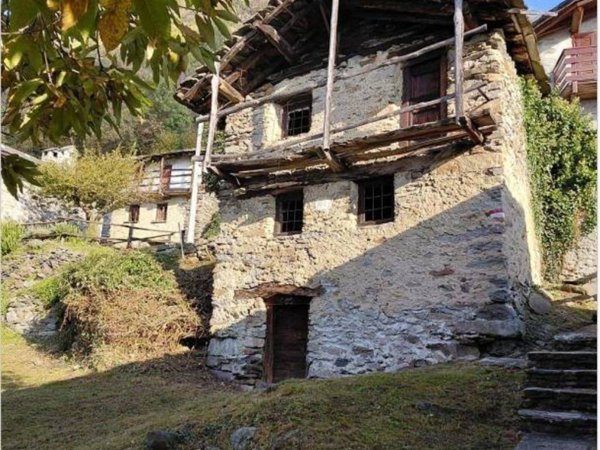 casa indipendente in vendita a San Giacomo Filippo in zona Sommarovina